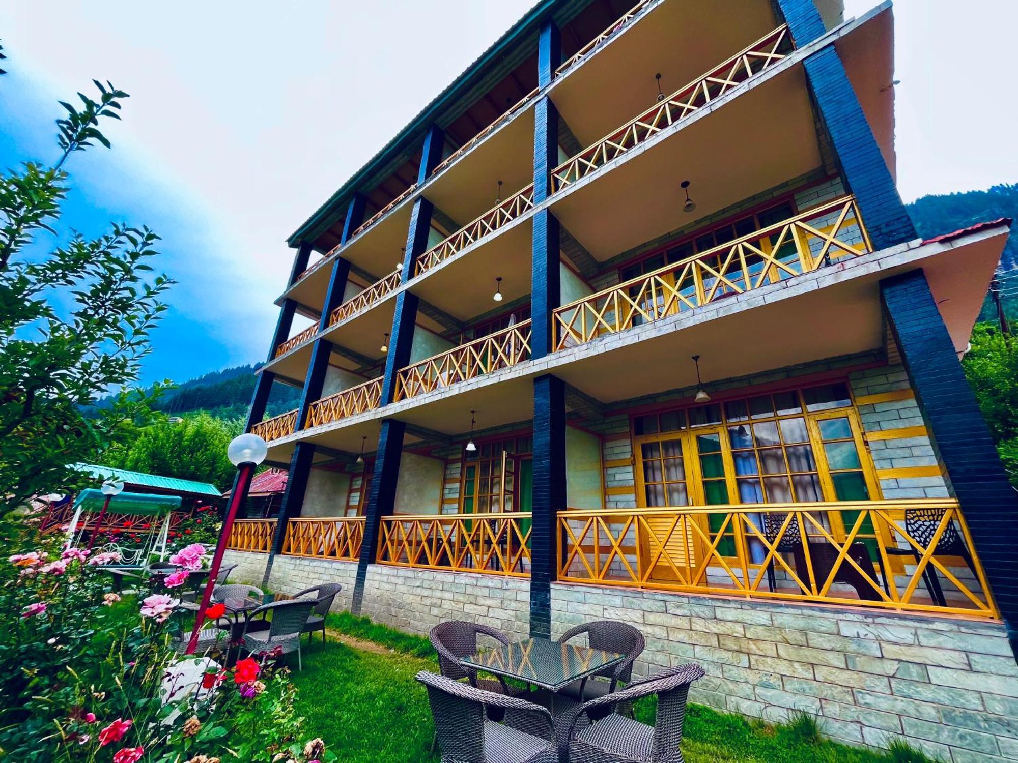 Kartik Mountain View Cottage - A Hidden Gem - Best Selling Property In Manali - Manali (Himachal Pradesh) — Photos 1