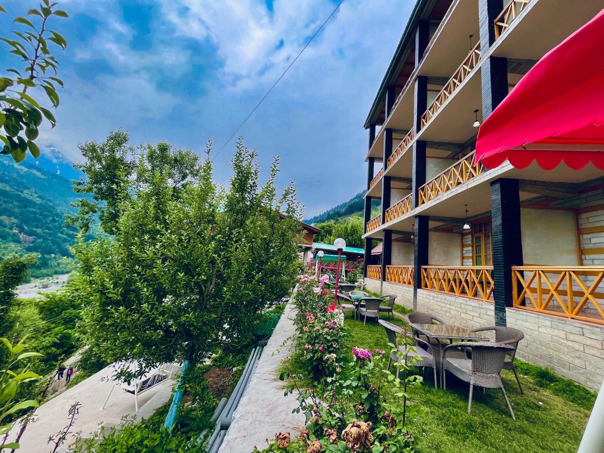 Kartik Mountain View Cottage - A Hidden Gem - Best Selling Property In Manali - Manali (Himachal Pradesh) — Photos 2